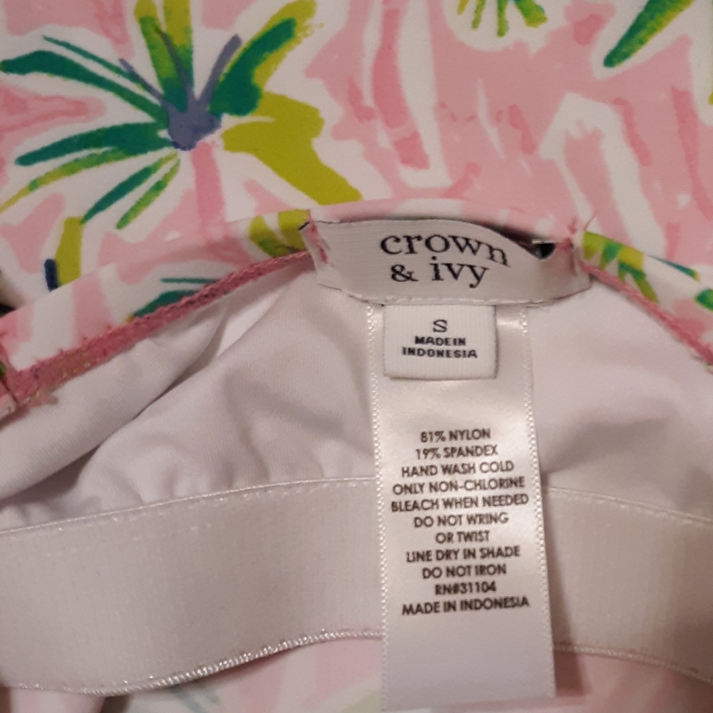 Crown & Ivy tankini swim top small NWT *D - Picture 6 of 6